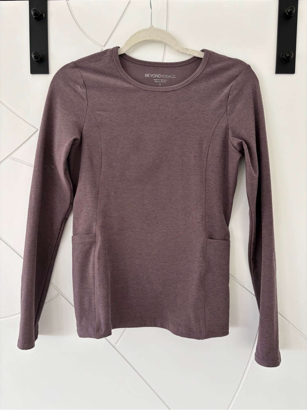 Beyond Yoga Long-Sleeve Midweight Crewneck Top in Chai Sz Small